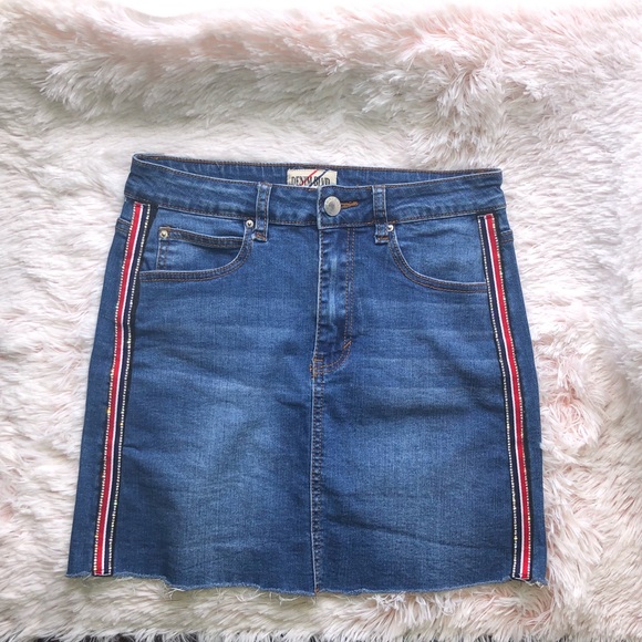 Denim Blvd Skirt Blue Red Rhinestone Stripe Medium - Picture 2 of 6
